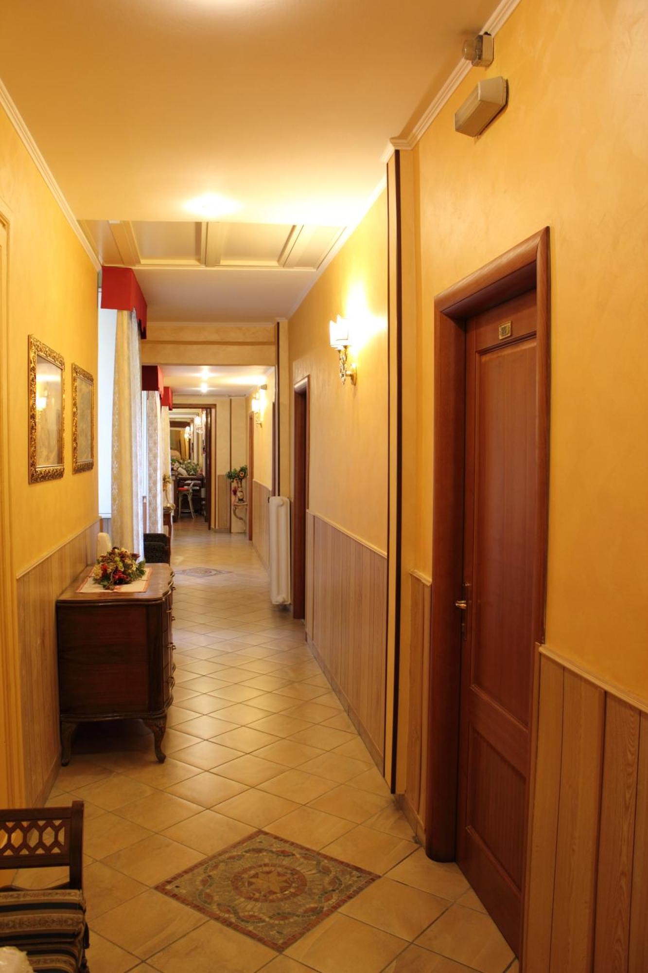 Hotel Giugiu Roma Dış mekan fotoğraf